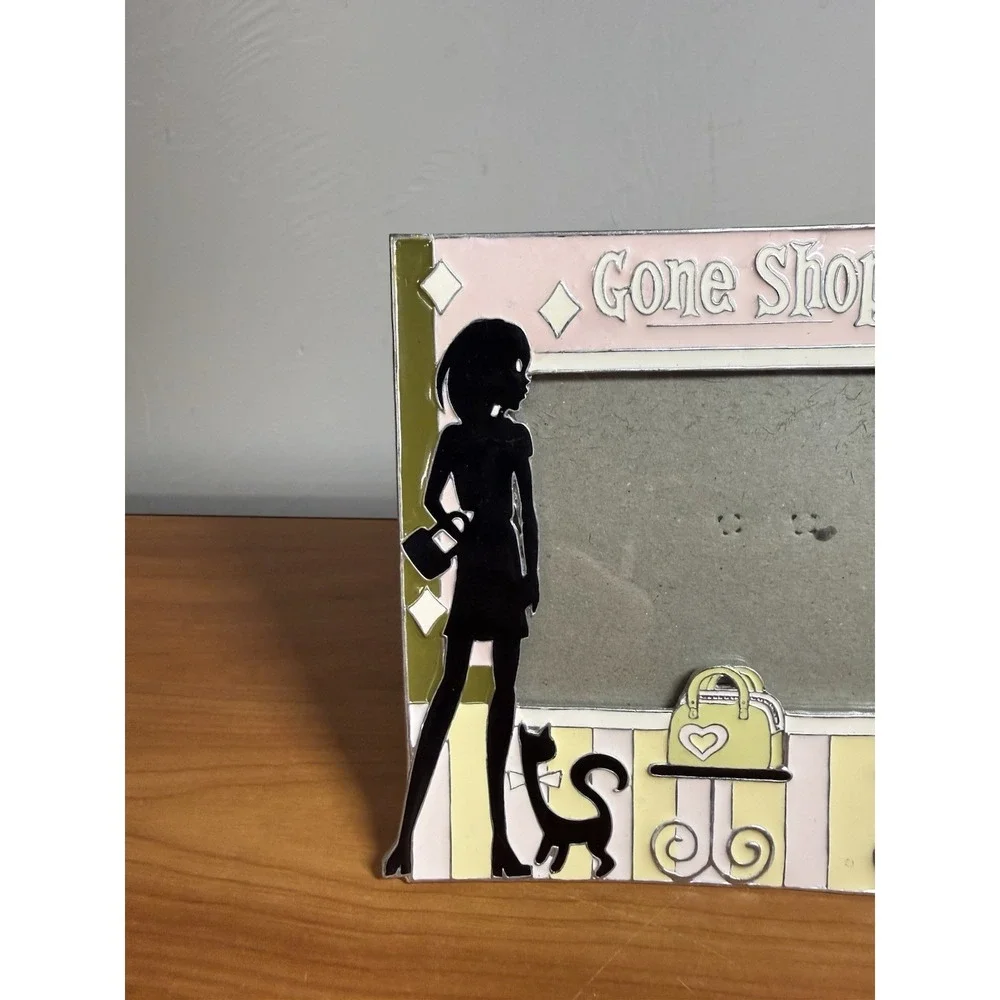 Sixtrees gone shopping